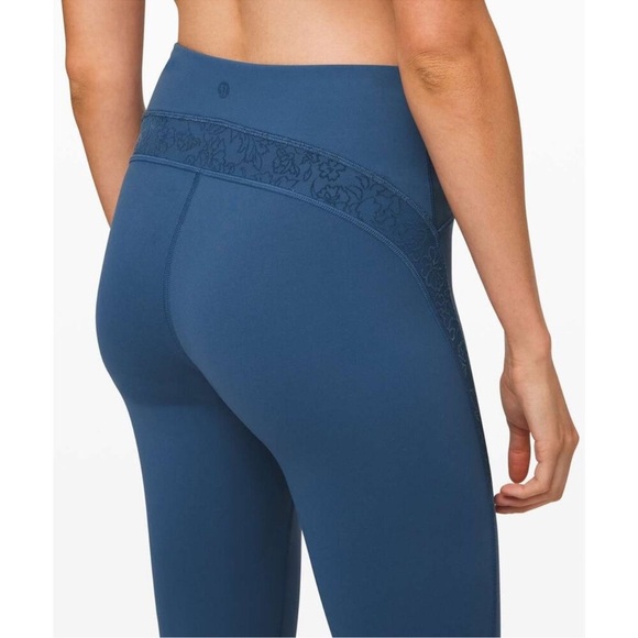 Lululemon Wunder Under Crop High-Rise Flocked Everlux Code Blue - Picture 2 of 8